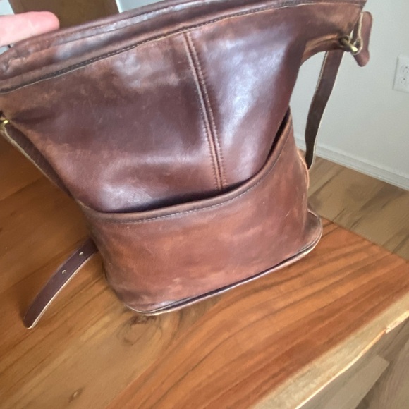 Vintage Leather Coach Bleeker Bucket Crossbody Bag - Picture 7 of 13